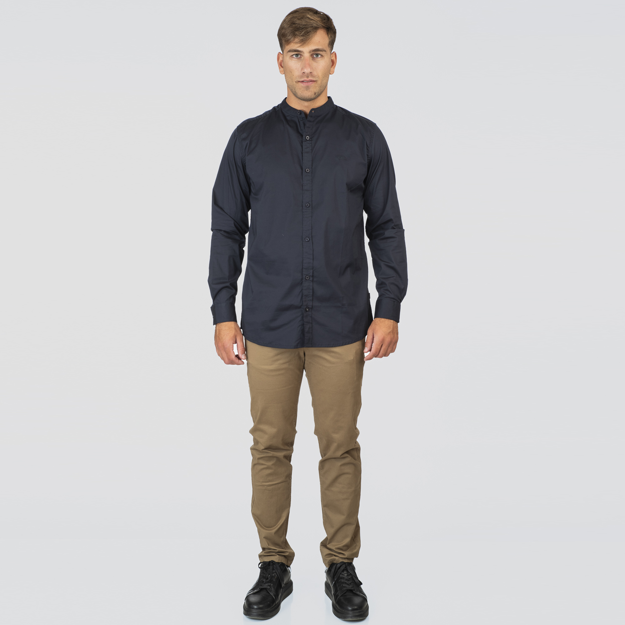 261FS-5120 NOS SHIRTS WITH MAO COLLAR AND CHEST DENSE EMBROIDERY NAVY - Image 2