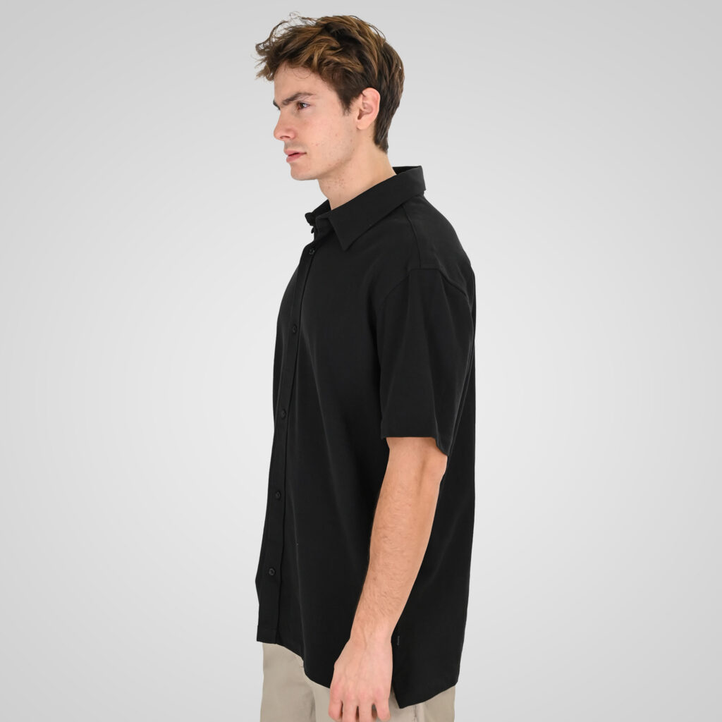 261GS-5185 SHIRTS WITH CHEST POCKET AND SHORT SLEEVES (SPECIAL PIQUE FABRIC) (RELAXED FIT) BLACK