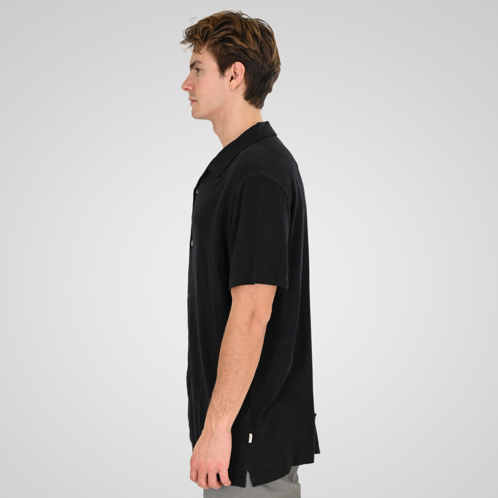 261GS-5198 SHIRT LINEN WITH CAMP COLLAR, CHEST POCKET AND SHORT SLEEVES (RELAXED FIT) BLACK