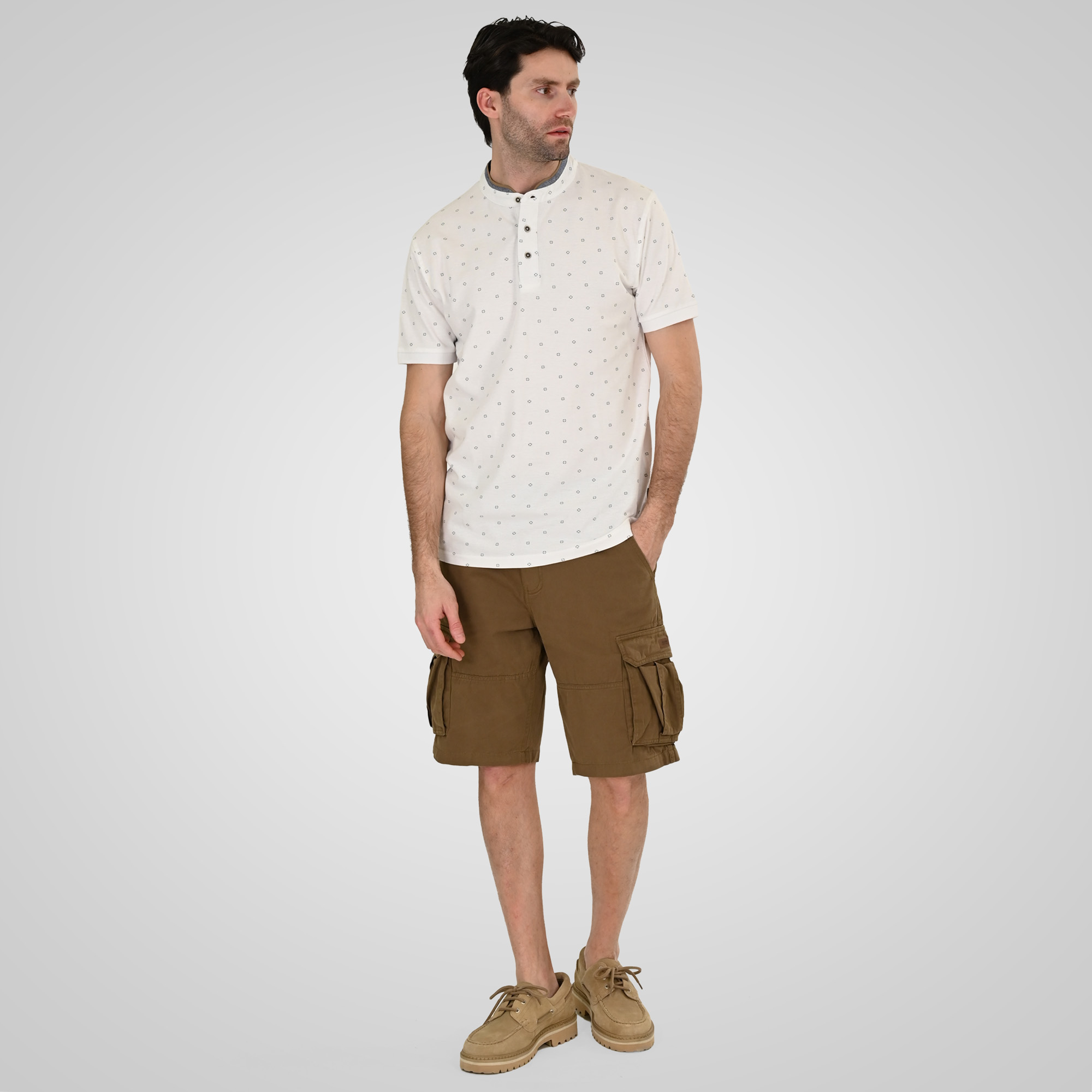 261PS-3082 POLO PIQUE ALL-OVER PRINT WITH MAO COLLAR WHITE - Image 2