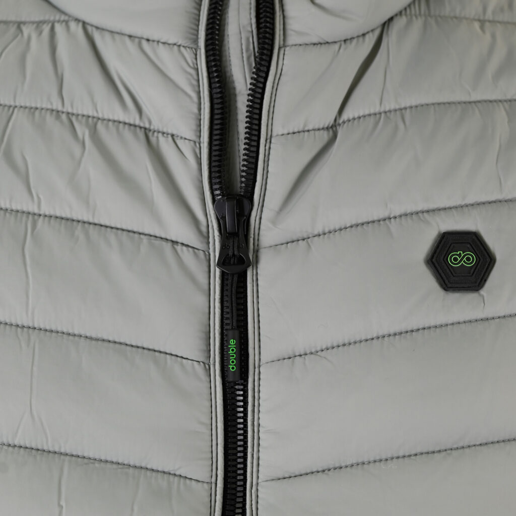 261SMJK-2082 JACKETS SLEEVELESS PADDED MIST GREEN