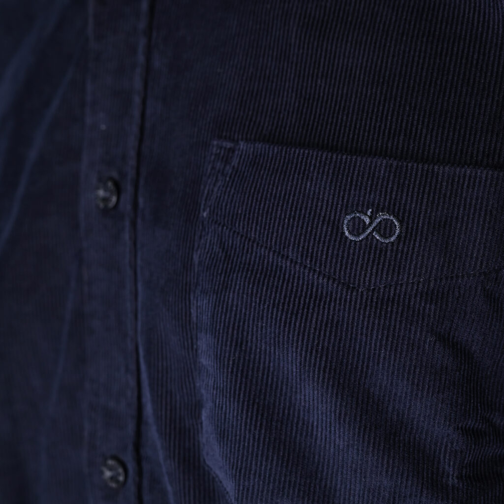 262GS-5226 SHIRTS WITH CHEST POCKET AND DENSE EMBROIDERY (BABY CORDUROY) DK MARINE
