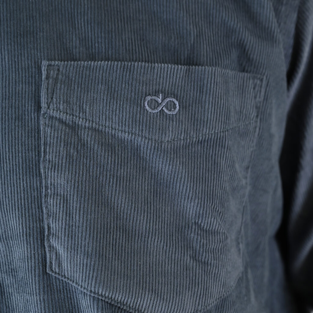 262GS-5226 SHIRTS WITH CHEST POCKET AND DENSE EMBROIDERY (BABY CORDUROY) DUSTY BLUE