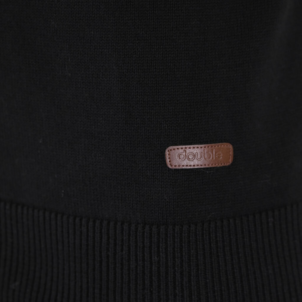 262KNIT-8071 KNITS HALF-ZIP WITH DENSE EMBROIDERY BLACK