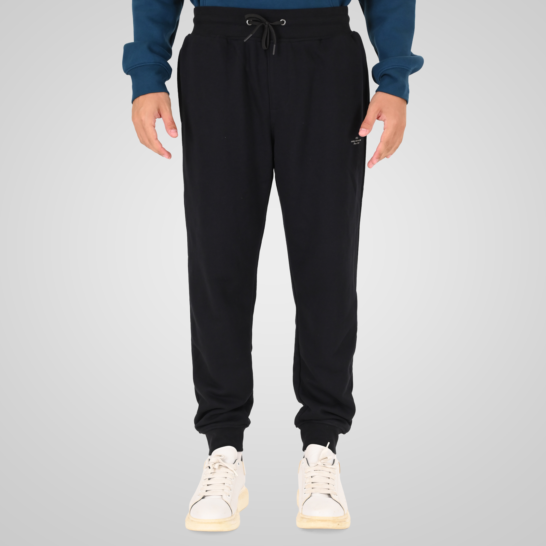 262MPAN-6057 JOGGER PANTS WITH ELASTIC WAISTBAND AND HEM AND HIGH DENSITY PRINT (TERRY FLEECE) BLACK - Image 1