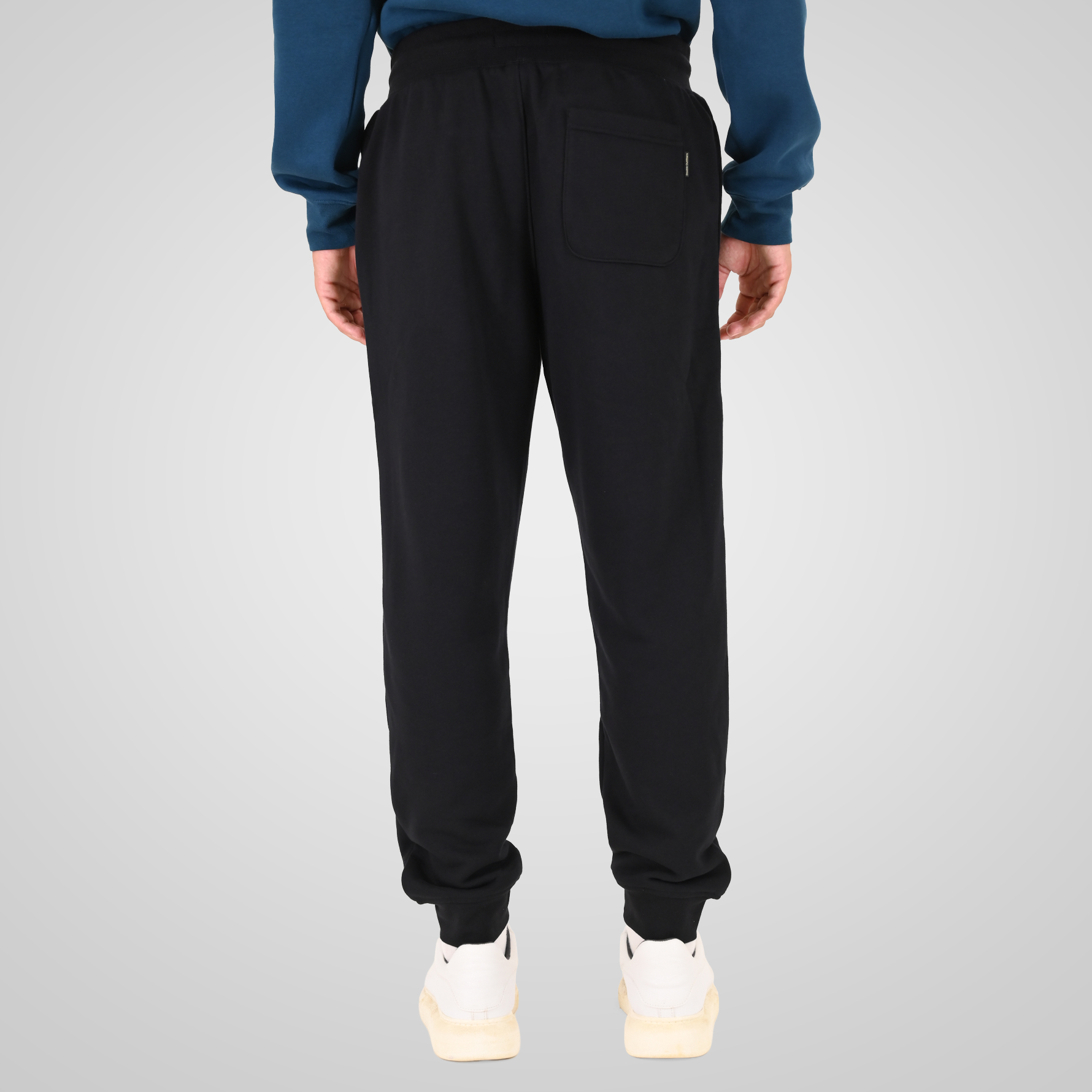 262MPAN-6057 JOGGER PANTS WITH ELASTIC WAISTBAND AND HEM AND HIGH DENSITY PRINT (TERRY FLEECE) BLACK - Image 4