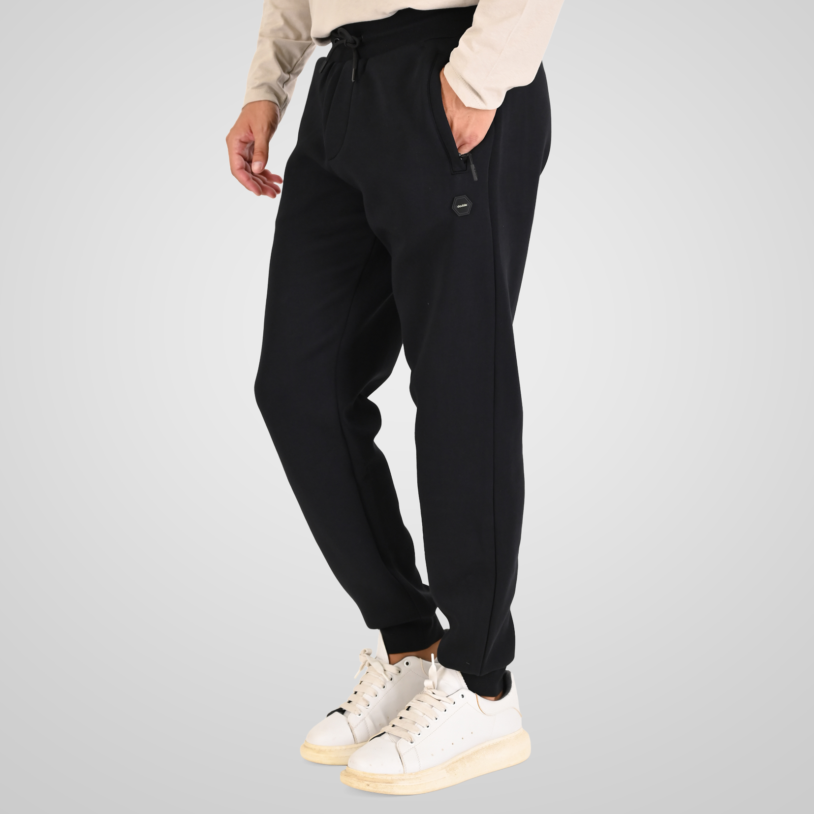 262MPAN-6059 JOGGER PANTS WITH ELASTIC WAISTBAND AND HEM WITH ZIPPER POCKETS (INTERLOCK) BLACK - Image 3
