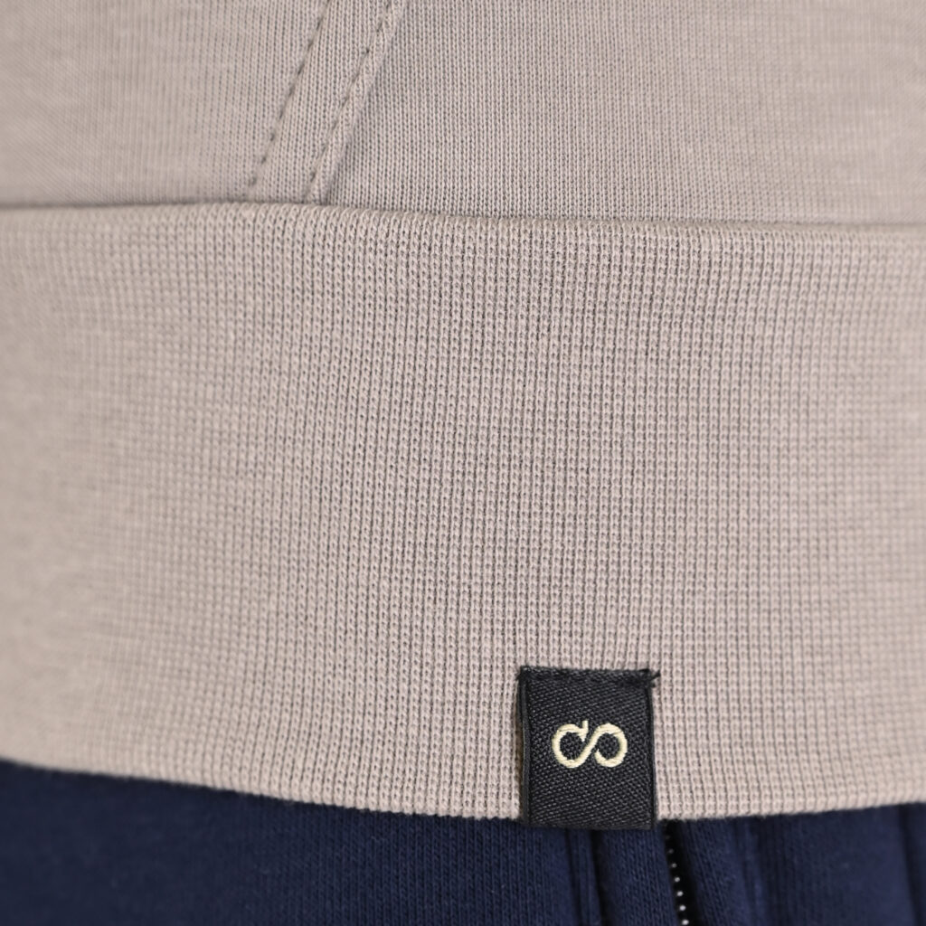 262MTOP-1143 HOODIE WITH CONTRAST HOOD LINING AND ENGRAVED PRINT (INTERLOCK) SMOKE BEIGE