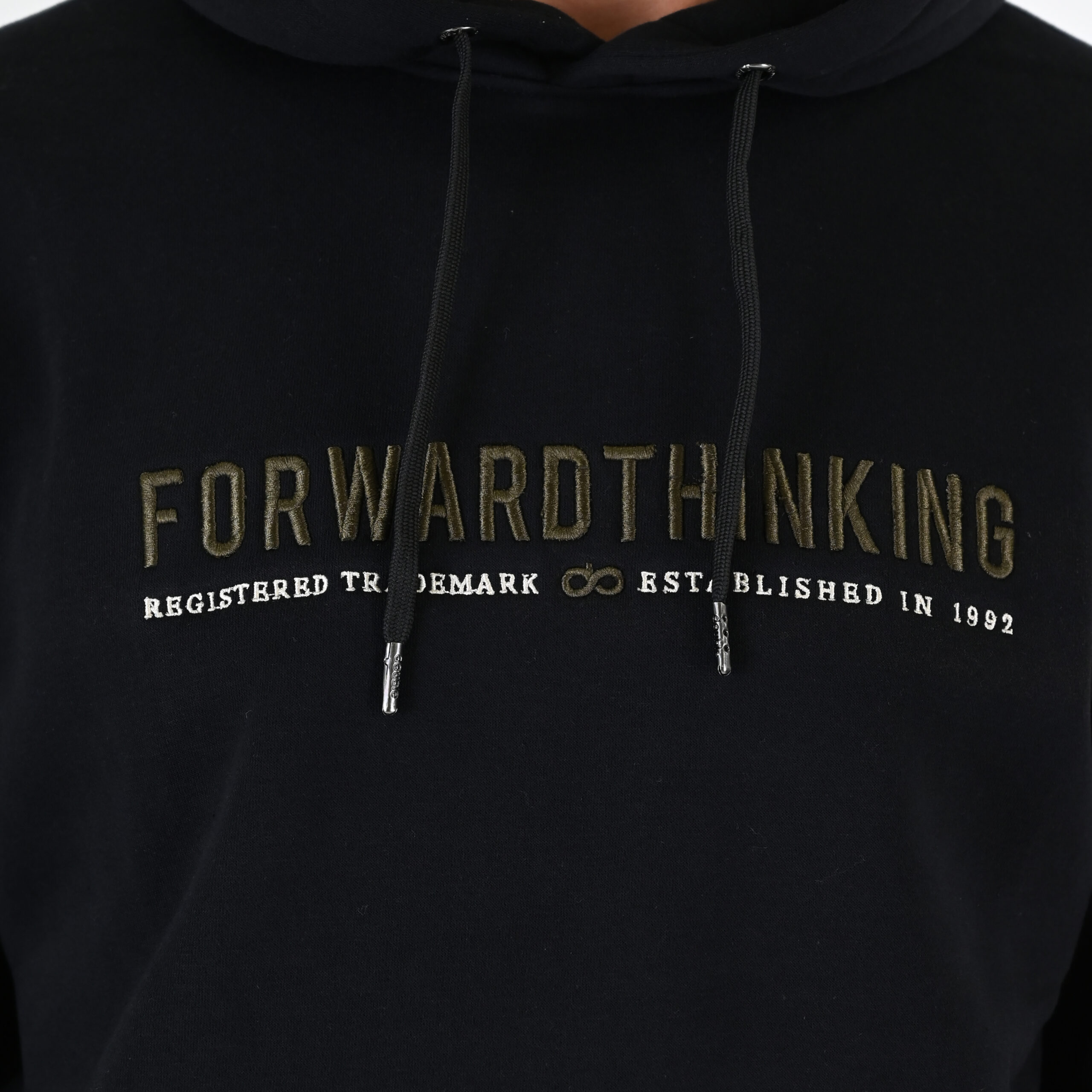 262MTOP-1144 HOODIE WITH 3D EMBROIDERY AND DENSE EMBROIDERY (BRUSHED FLEECE) BLACK - Image 5