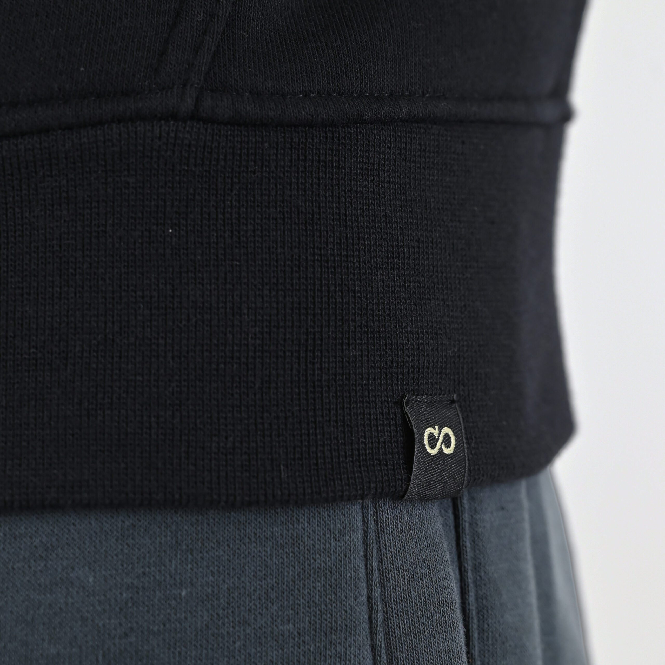 262MTOP-1147 HOODIE WITH HIGH DENSITY PRINT (BRUSHED FLEECE) BLACK - Image 6