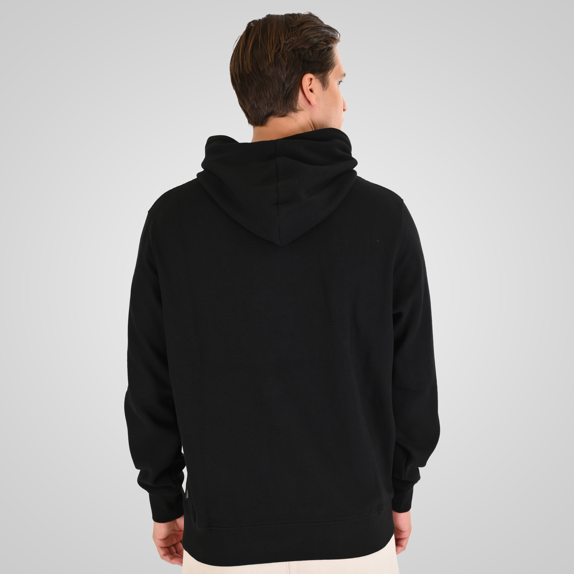262MTOP-1154 HOODIE IN SPECIAL FABRIC (WAFFLE) BLACK - Image 4