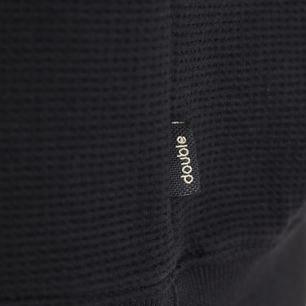 262MTOP-1154 HOODIE IN SPECIAL FABRIC (WAFFLE) BLACK