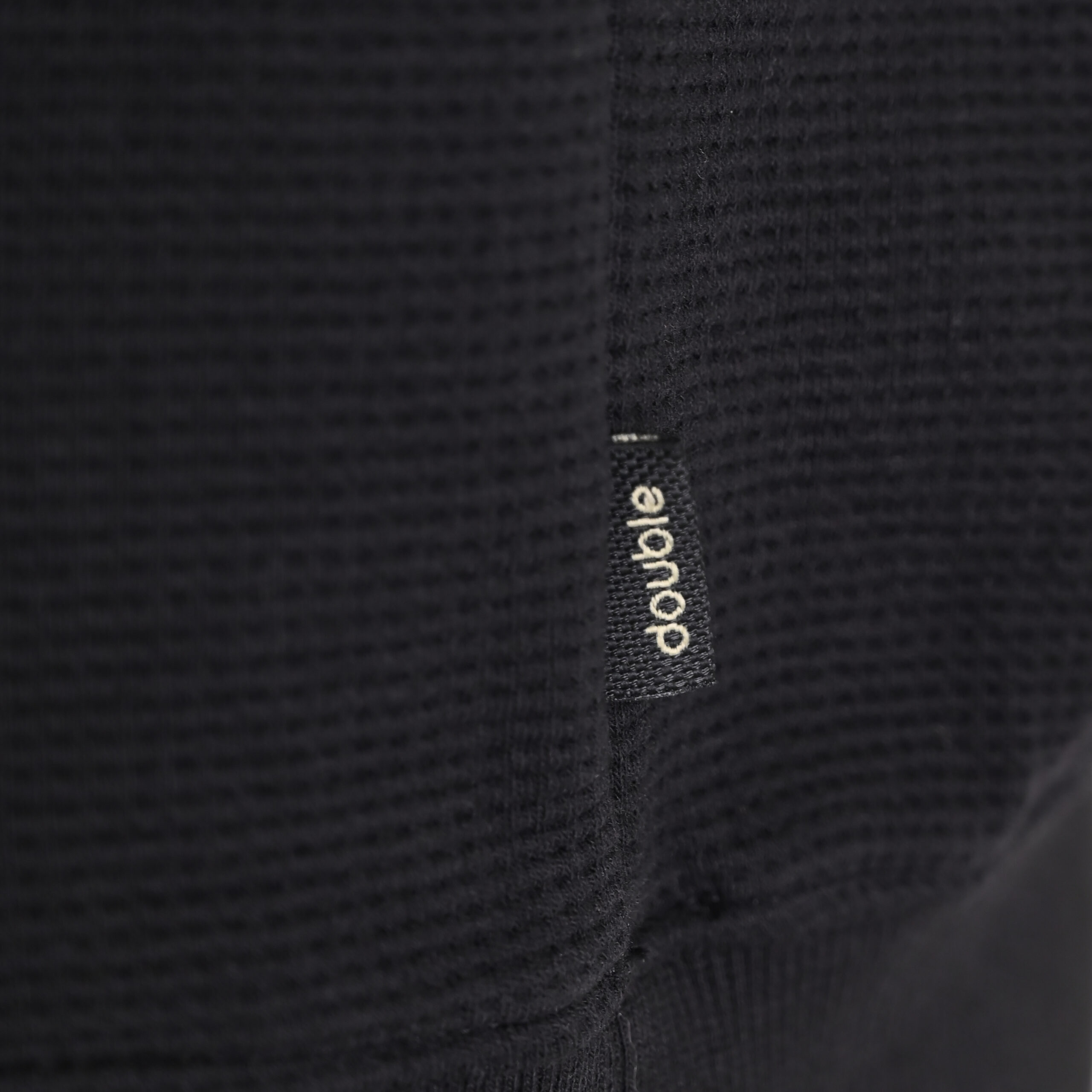 262MTOP-1154 HOODIE IN SPECIAL FABRIC (WAFFLE) BLACK - Image 6