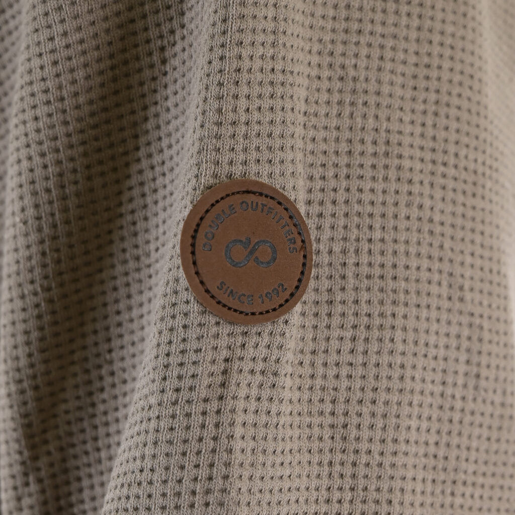 262MTOP-1155 CREWNECK IN SPECIAL FABRIC (WAFFLE) LT TAUPE