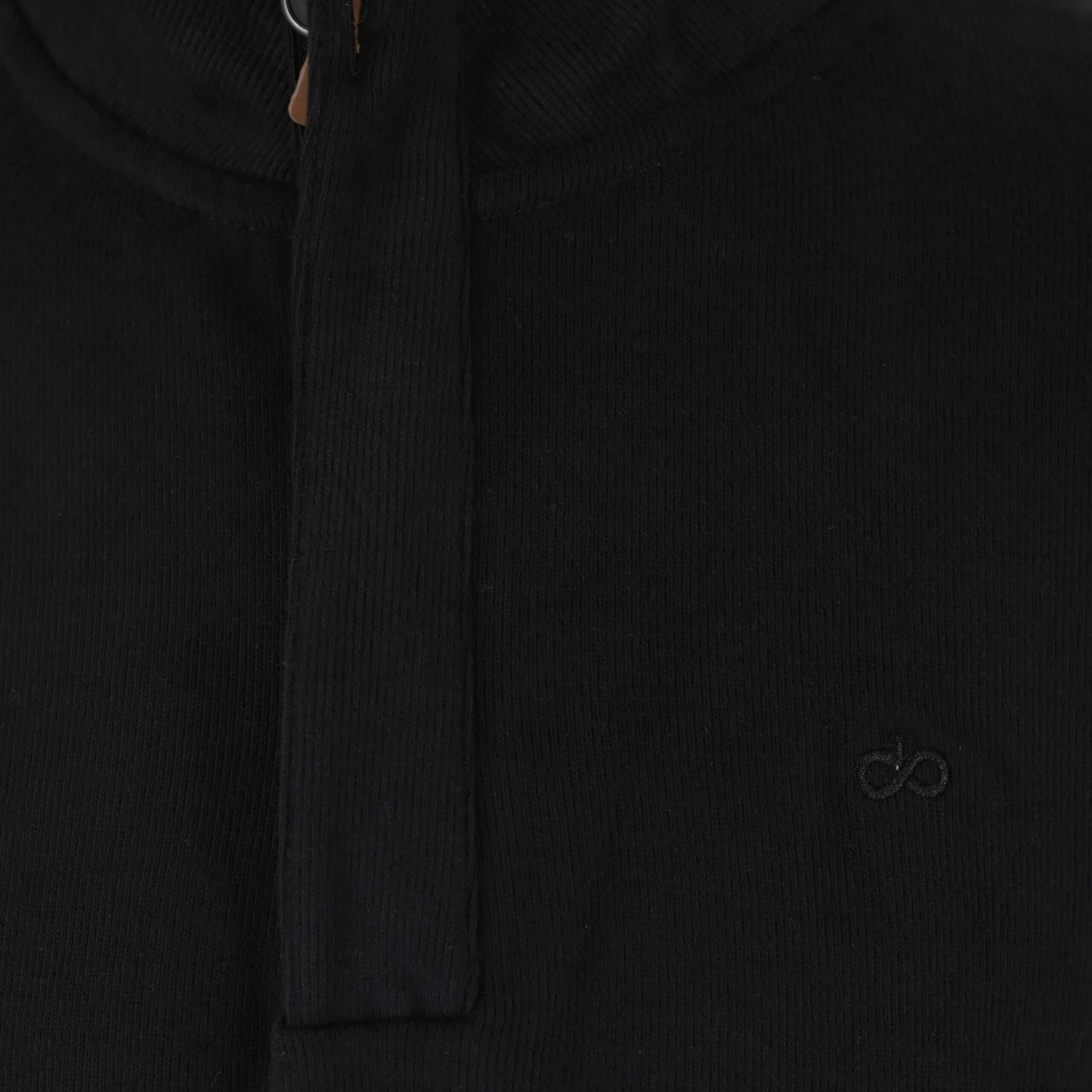 262SEL-1167 TOP WITH ZIPPER UNDER HALF MAIN PLACKET AND DENSE EMBROIDERY (SELANIK WITH PEACH FINISH) BLACK - Image 6
