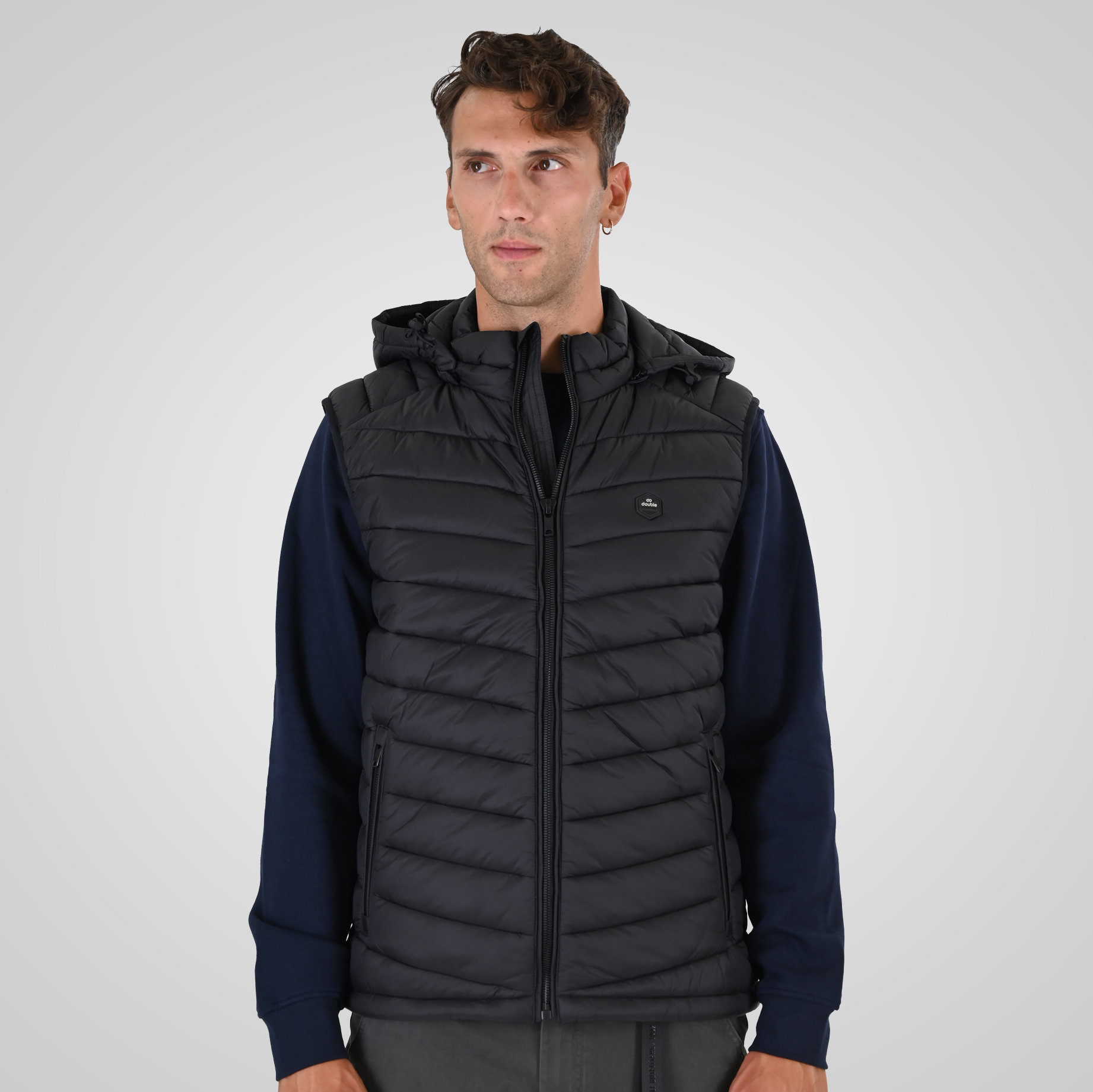 262SMJK-2104 JACKETS SLEEVELESS BLACK - Image 1