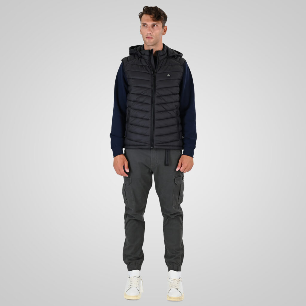 262SMJK-2104 JACKETS SLEEVELESS BLACK