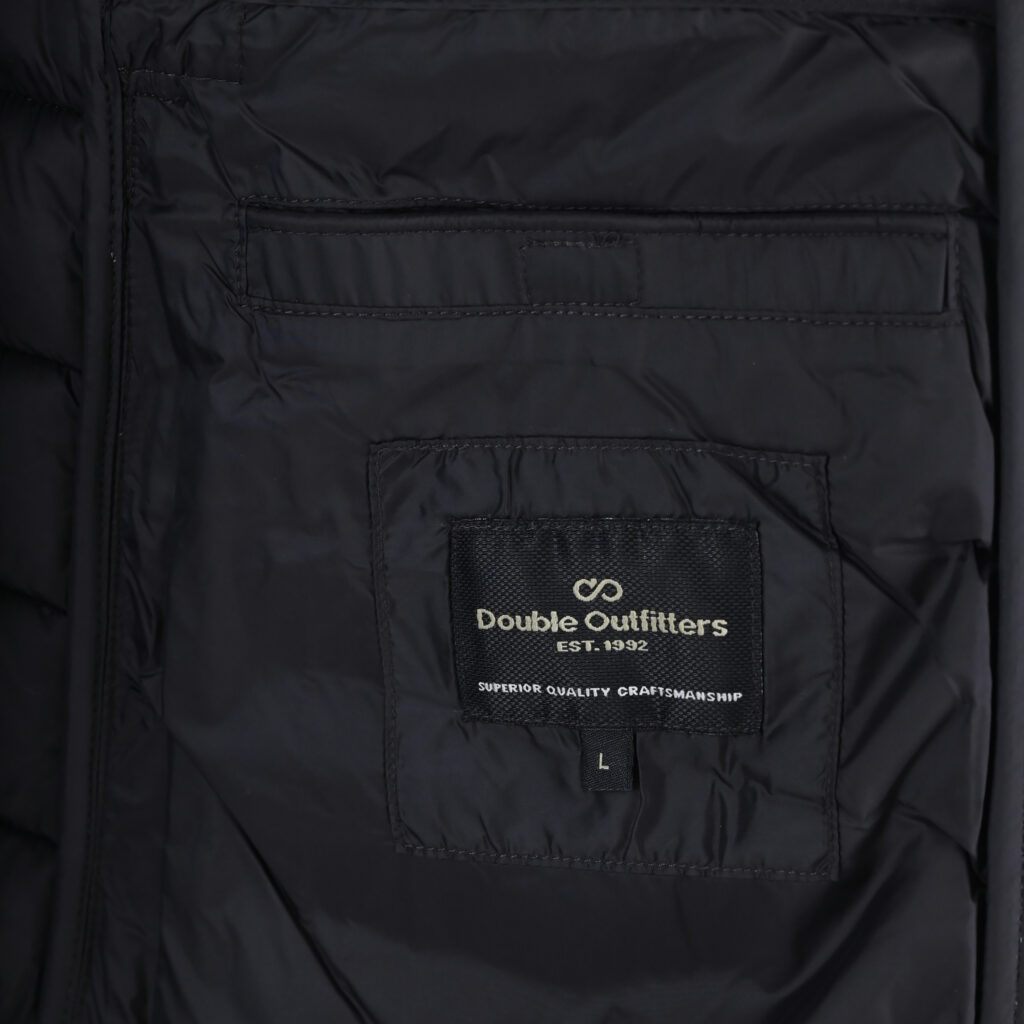 262SMJK-2104 JACKETS SLEEVELESS BLACK