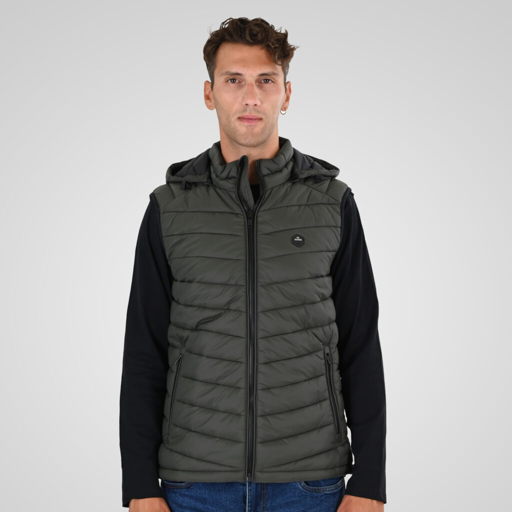 262SMJK-2104 JACKETS SLEEVELESS LEAF GREEN