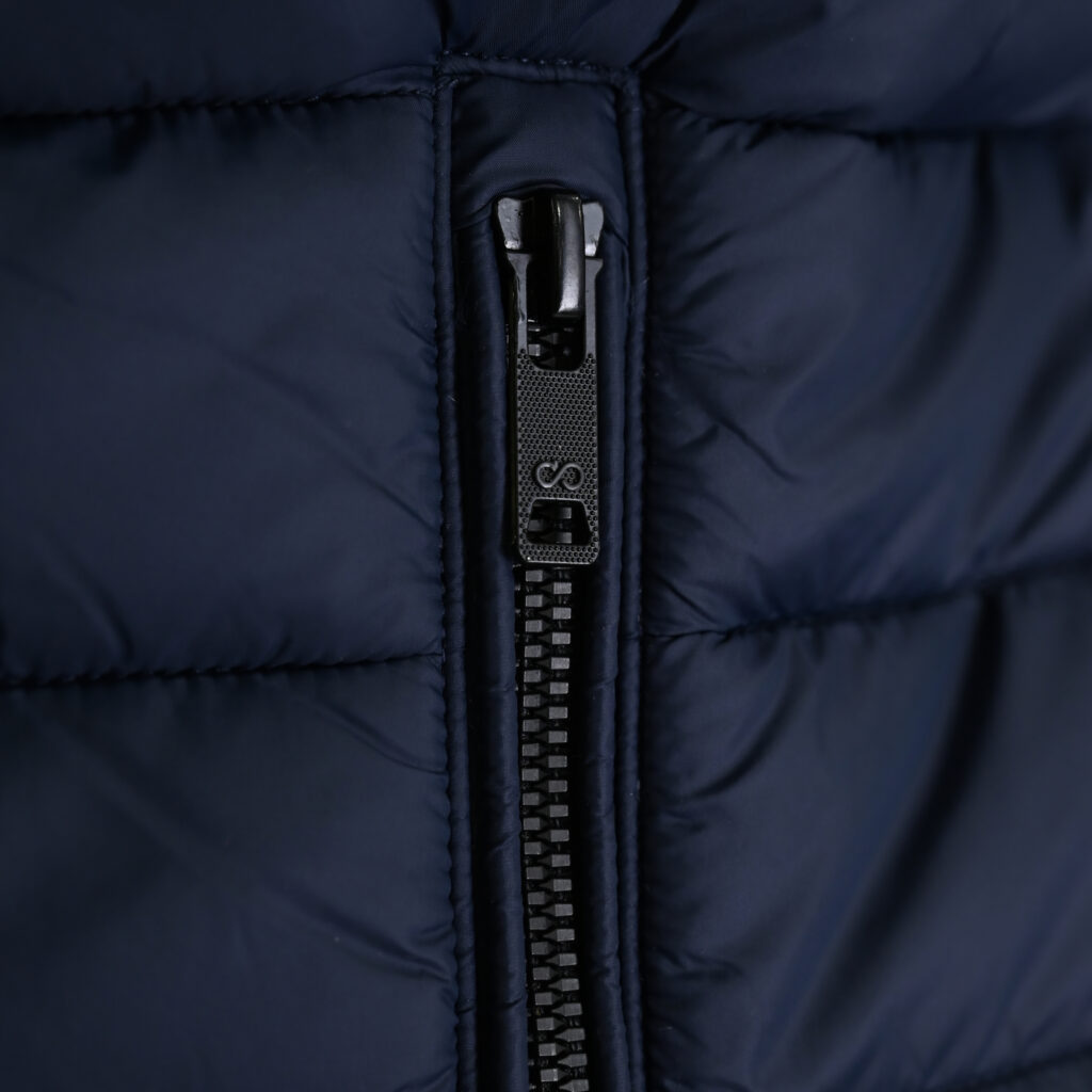 262SMJK-2104 JACKETS SLEEVELESS SPACE BLUE
