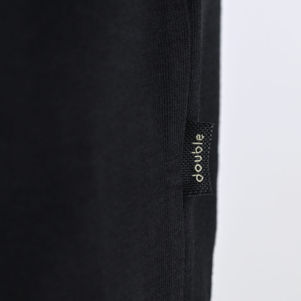 262TS-9171 T-SHIRTS LONGSLEEVE WITH DENSE EMBROIDERY AND THIN HIGH DENSITY PRINT (HEAVY JERSEY) BLACK