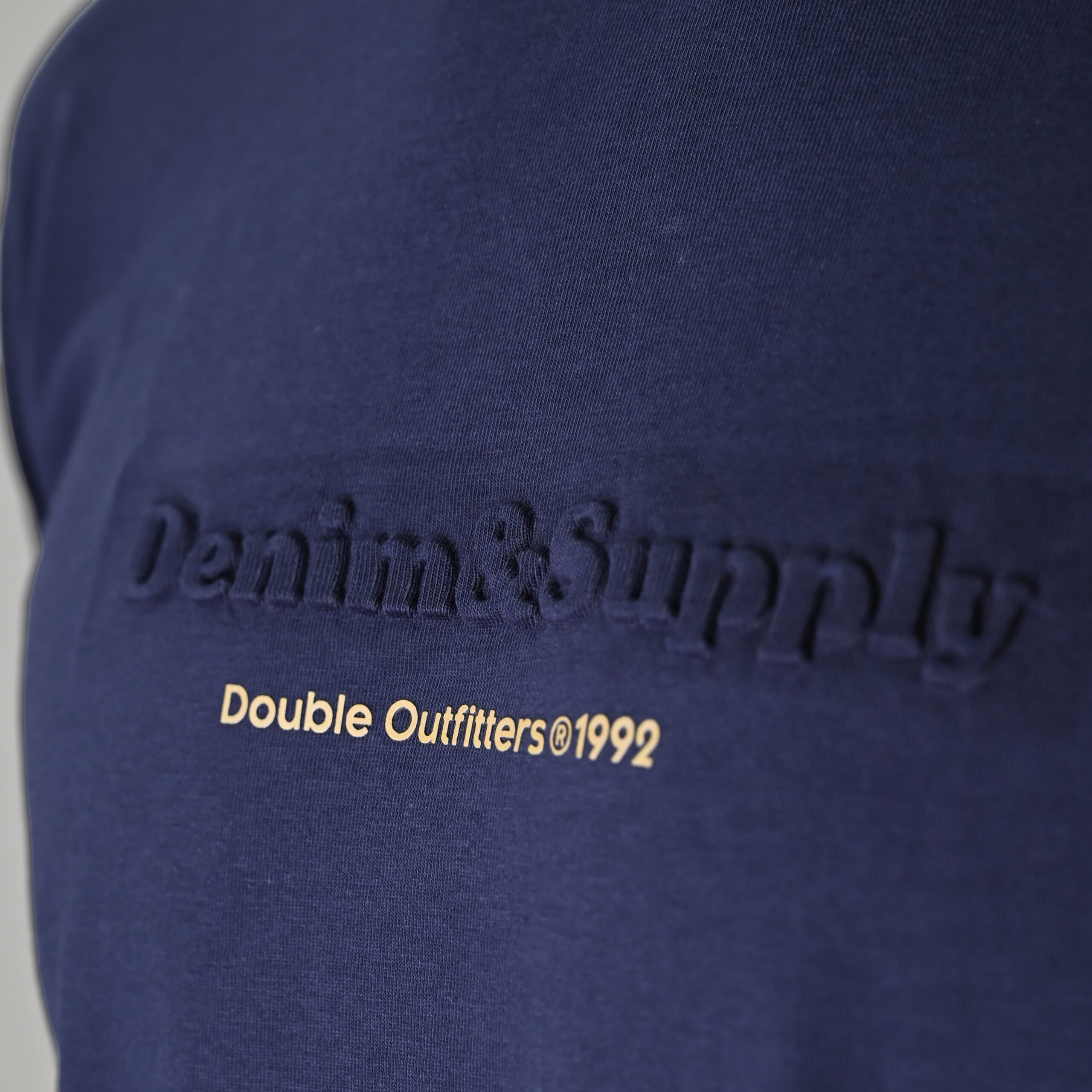 262TS-9173 T-SHIRTS LONGSLEEVE WITH EMBOSSED AND HIGH DENSITY PRINT NAVY - Image 5